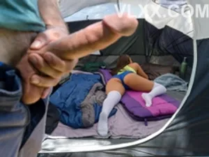 Cực phẩm quan hệ em đồng nghiệp dễ thương cả đêm sau khi trễ tàu về nhà
